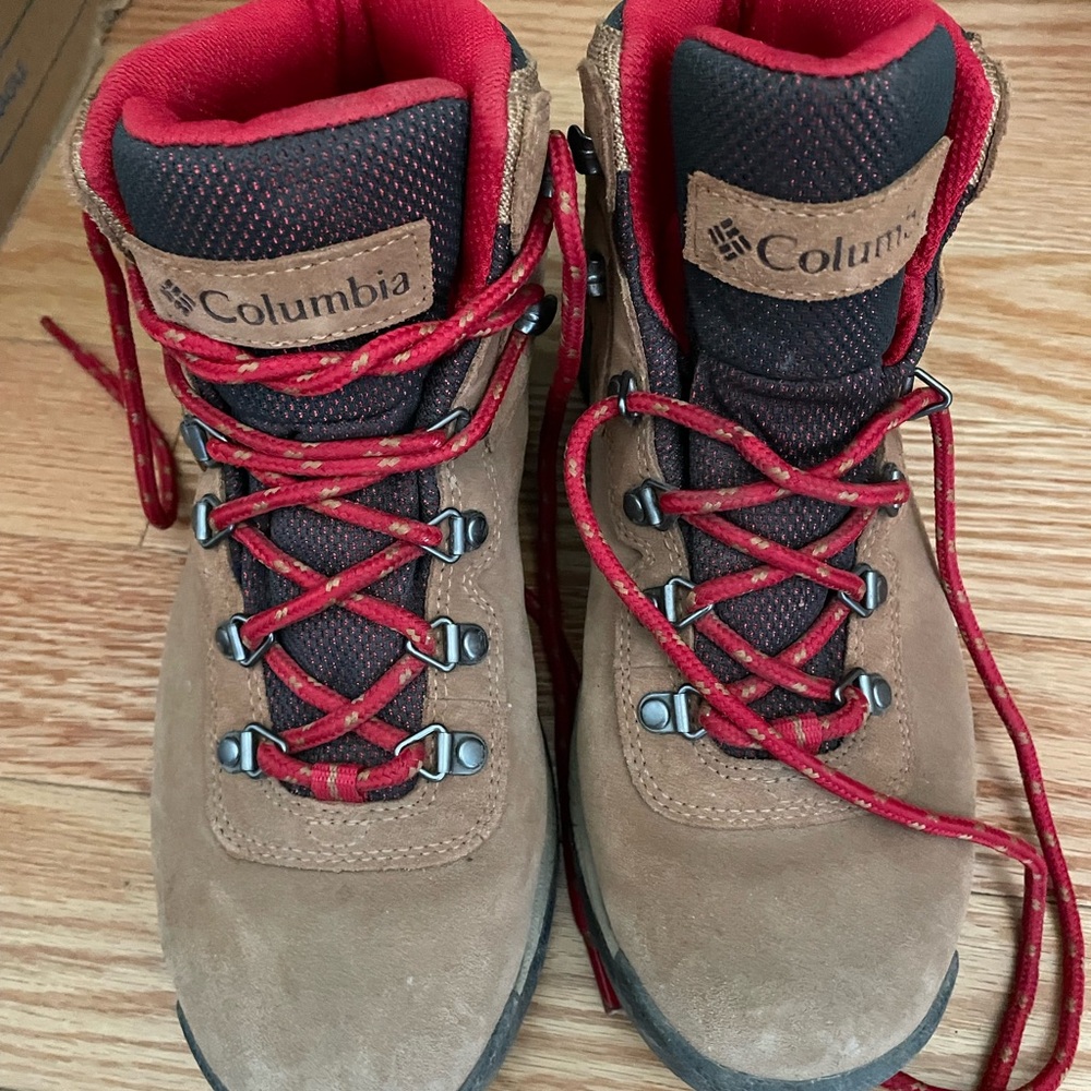Columbia Brown and Red Athletic Shoes